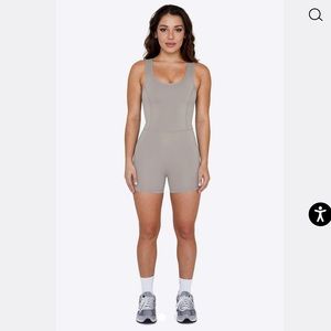 NWT Set active SPORTBODY® SHORTYSUIT - STONE Size Large